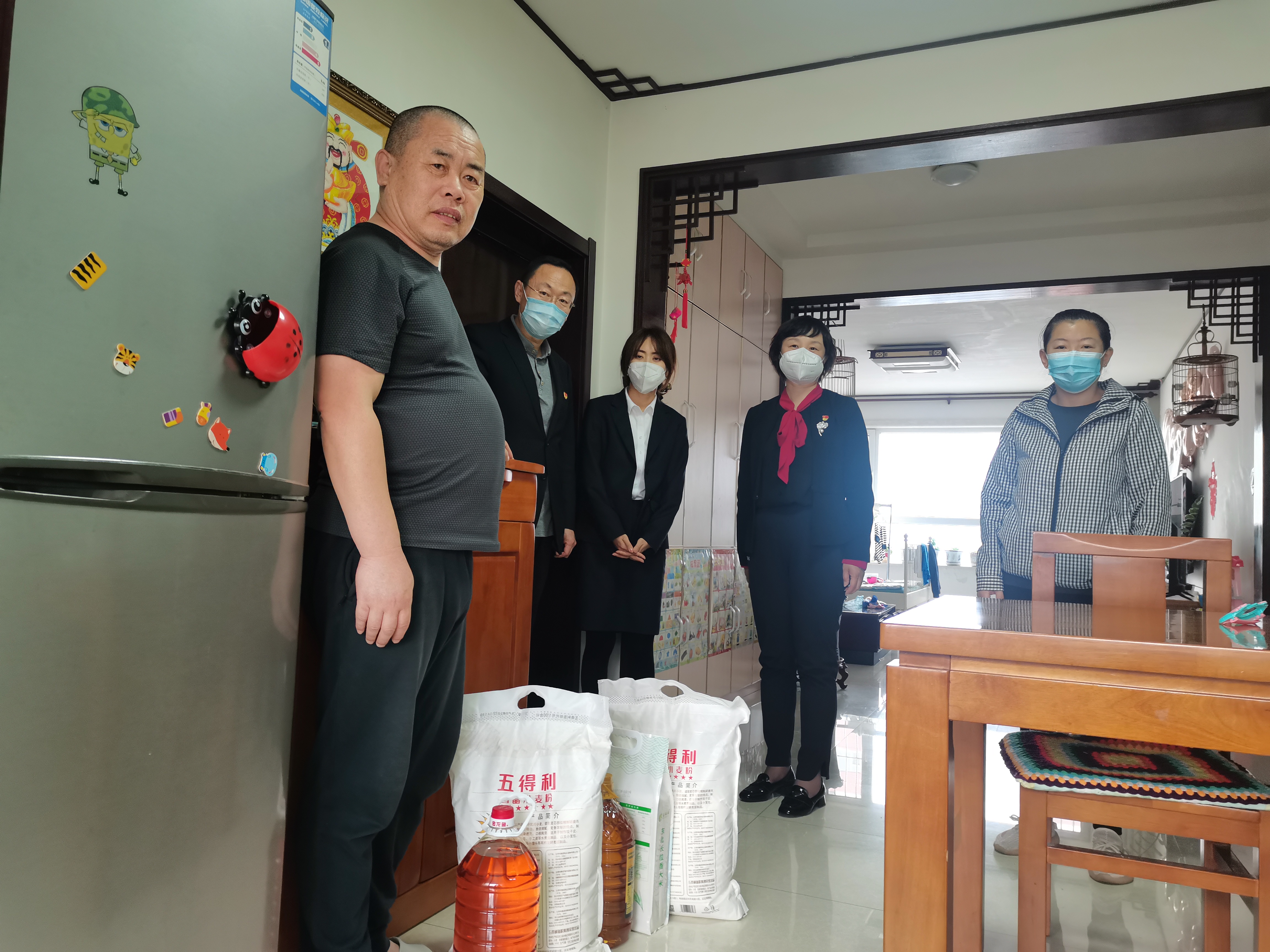 浓情端午 情暖人心|波币钱包党支部走访慰问包保贫困户